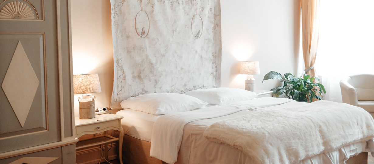Zimmer 2 Deluxe im Hotel am Museum im Stil eines französischen Landhauses